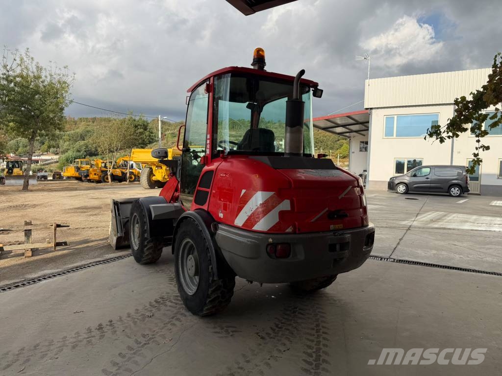 Volvo L 28 F, L 30 Pás carregadoras de rodas