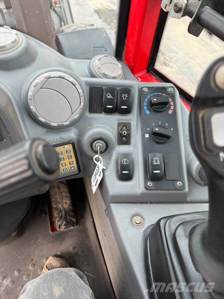 Volvo L 28 F, L 30 Pás carregadoras de rodas