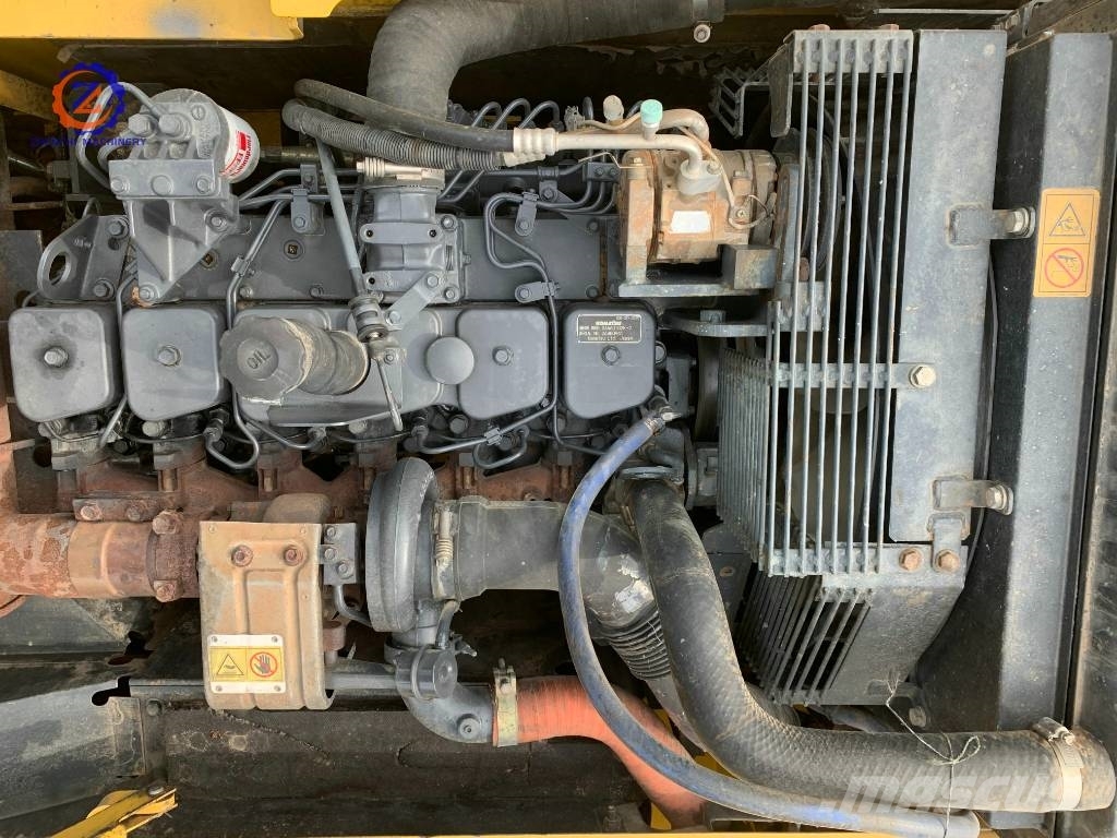 Komatsu PC 300 Εκσκαφείς με ερπύστριες