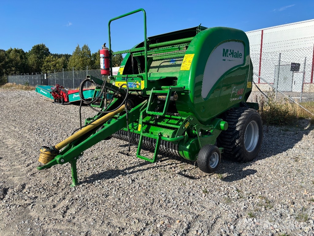 McHale F5600 Rundbalspress Rundballenpressen
