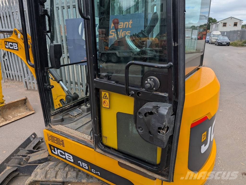 JCB 15 C-1 小型挖掘机