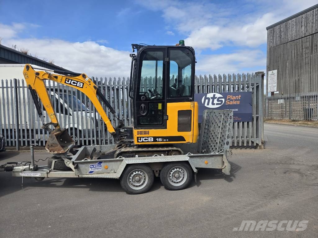 JCB 15 C-1 小型挖掘机