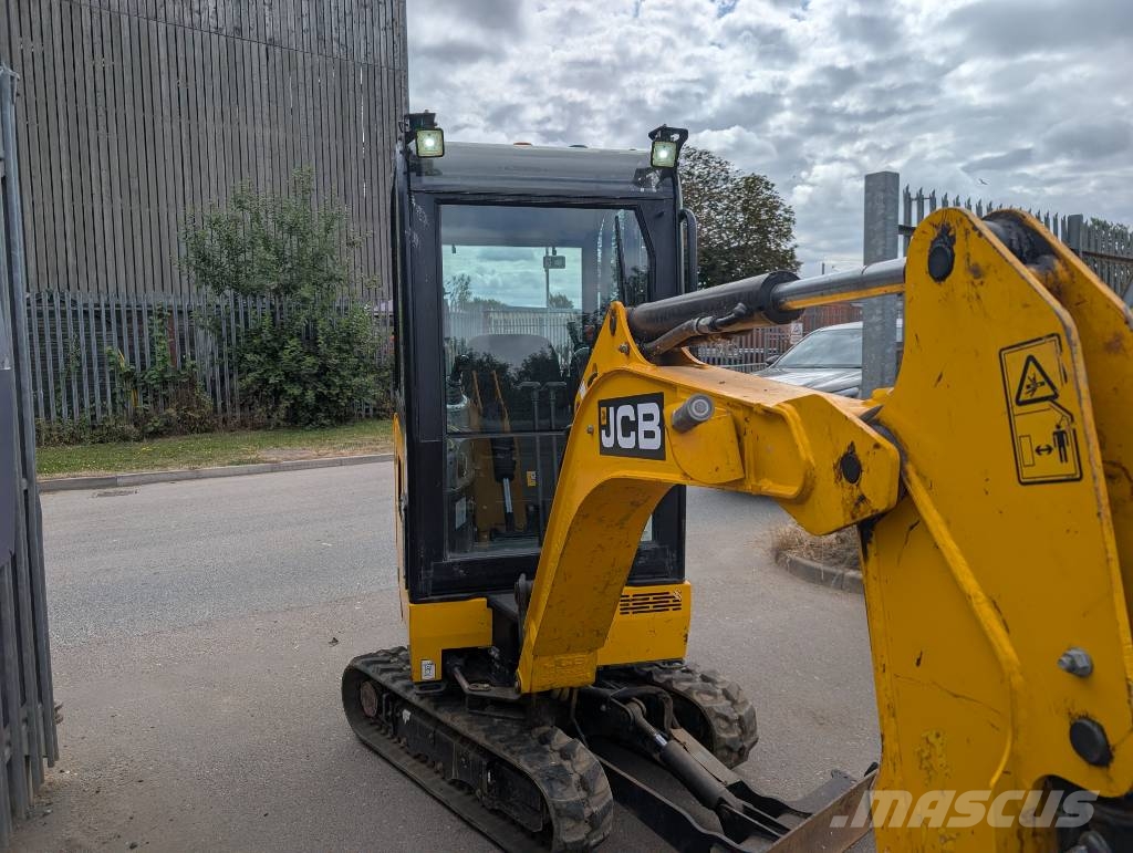 JCB 15 C-1 小型挖掘机