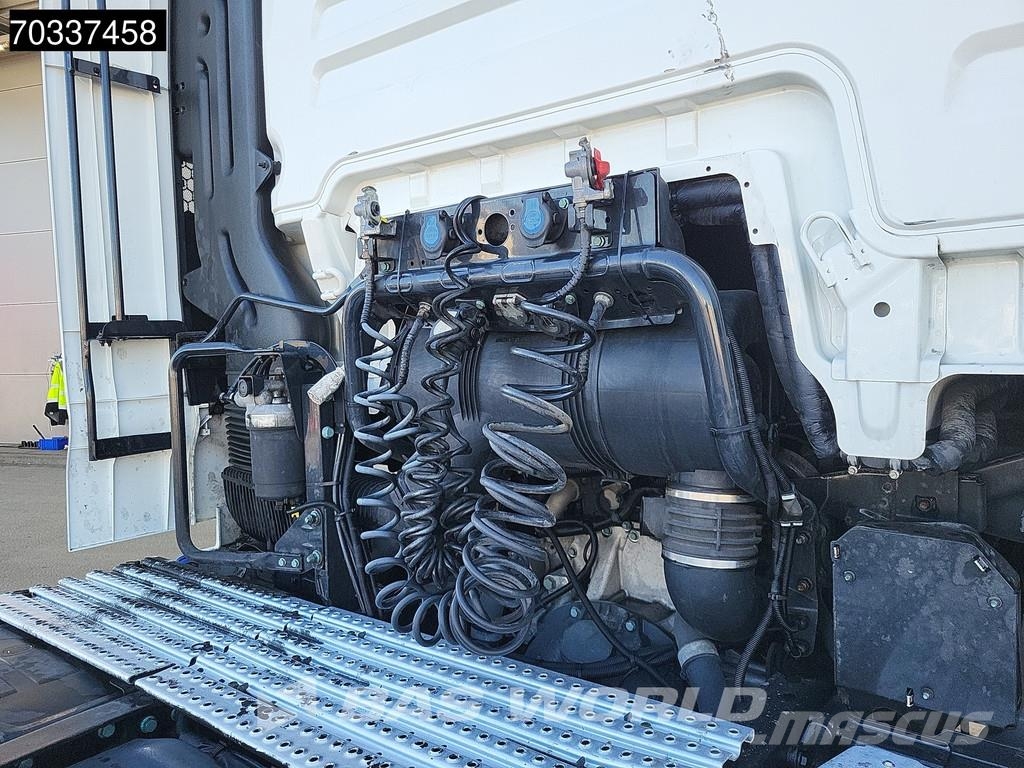 MAN TGX 18.510 4X2 Retarder 2x Tanks Standklima ACC Tahače