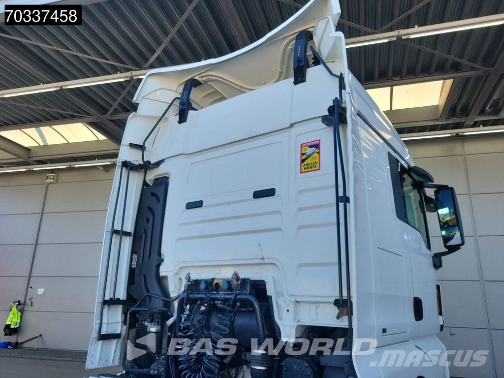MAN TGX 18.510 4X2 Retarder 2x Tanks Standklima ACC Tahače