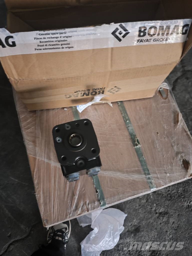 Bomag BW212 BW216 Steering Valve 05905004 11172724 Hidraulika