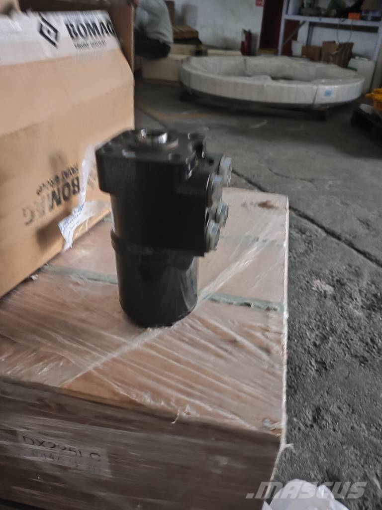Bomag BW212 BW216 Steering Valve 05905004 11172724 Hidraulika