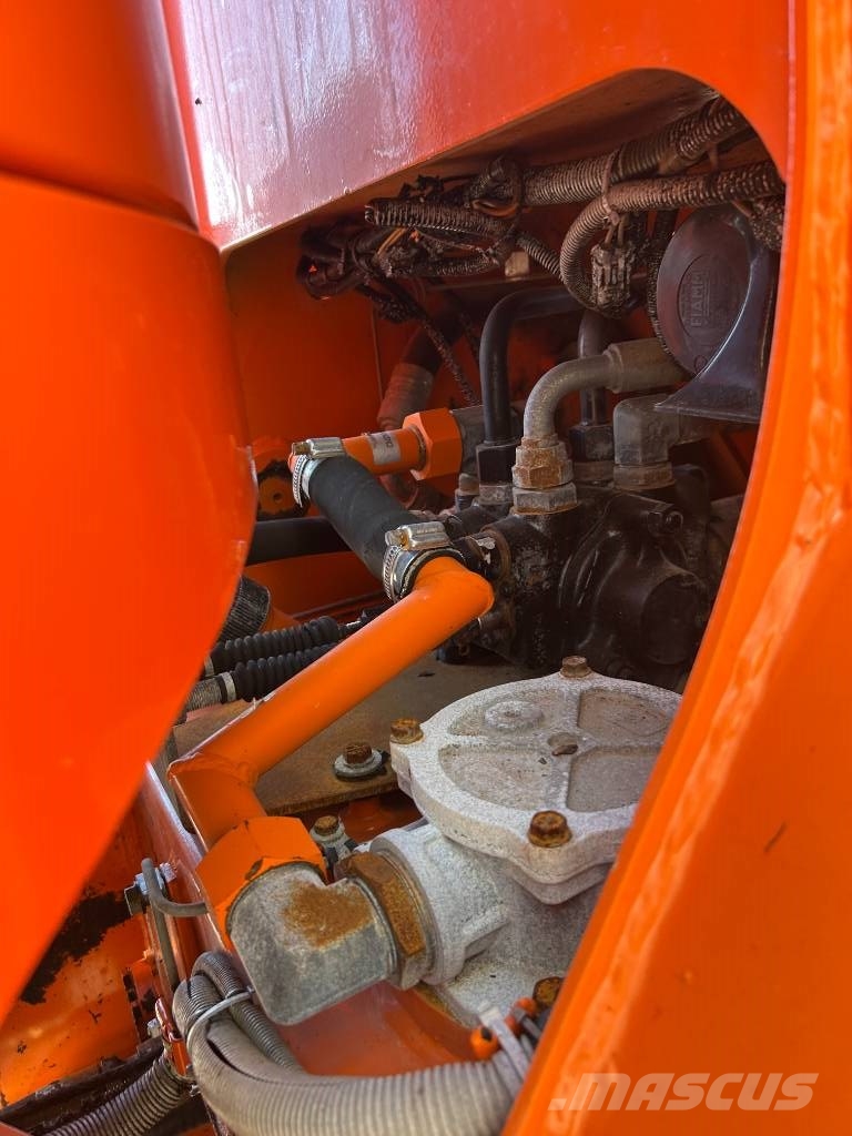 Fiat-Hitachi W90 A لوادر بعجل