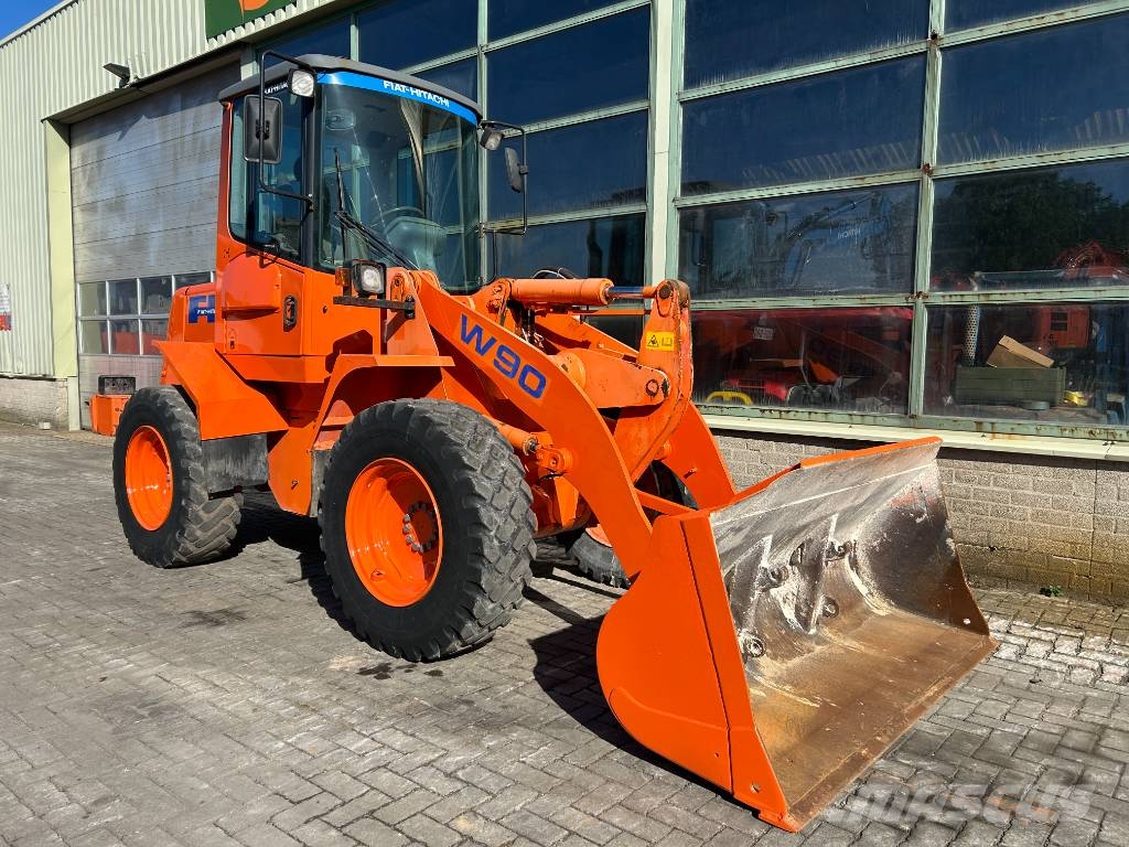 Fiat-Hitachi W90 A لوادر بعجل