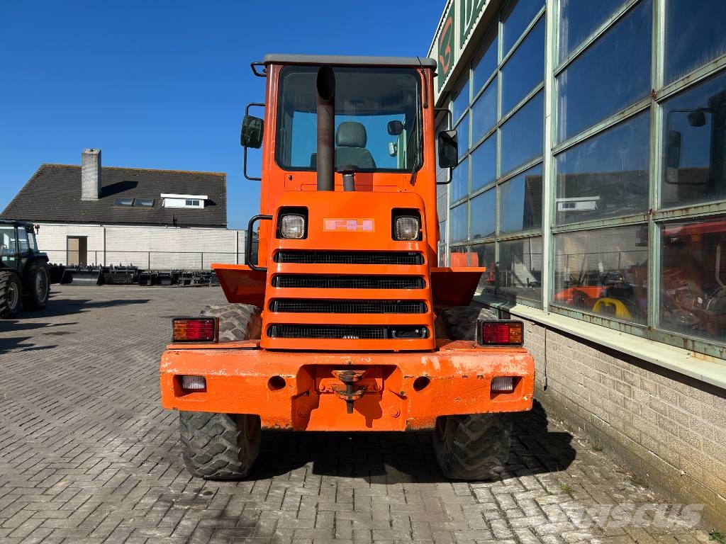 Fiat-Hitachi W90 A لوادر بعجل