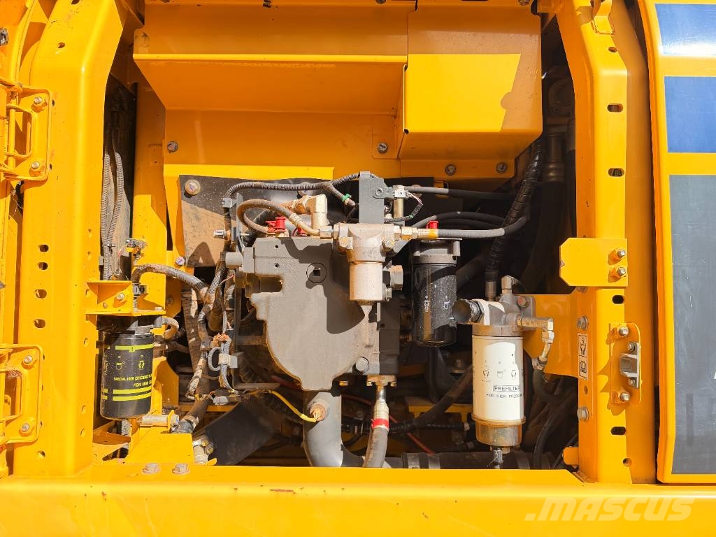 Komatsu PC 210 LC-11 - 15m LONG REACH EXCAVATOR Long Reach Bagger