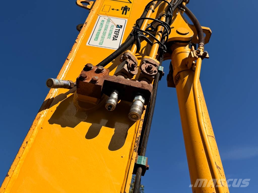 Komatsu PC 210 LC-11 - 15m LONG REACH EXCAVATOR Long Reach Bagger