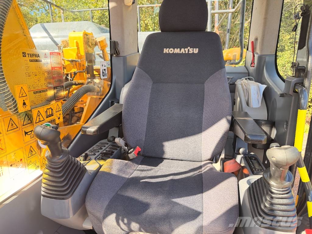 Komatsu PC 210 LC-11 - 15m LONG REACH EXCAVATOR Long Reach Bagger