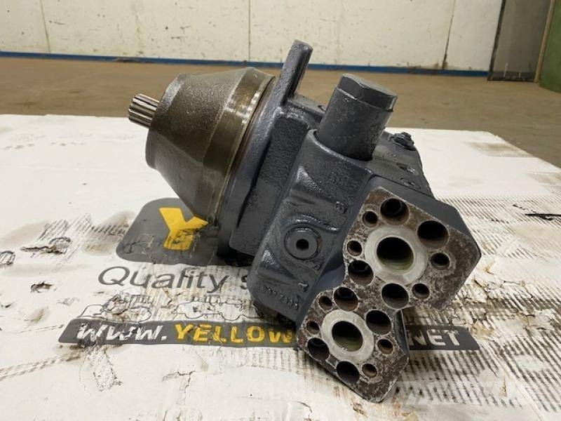 Liebherr R 934 C Final drive and drive motor Hidraulika
