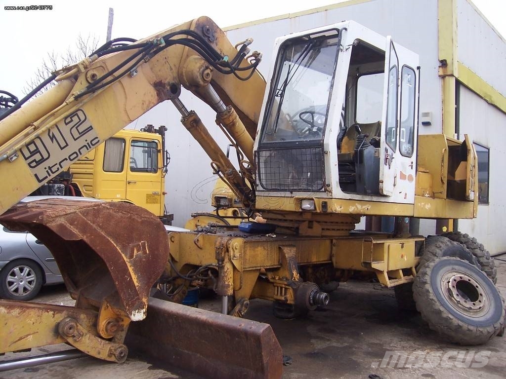 Parts LIEBHERR 912 LITRONIC Liebherr 912 parts Podvozky a zavěšení kol
