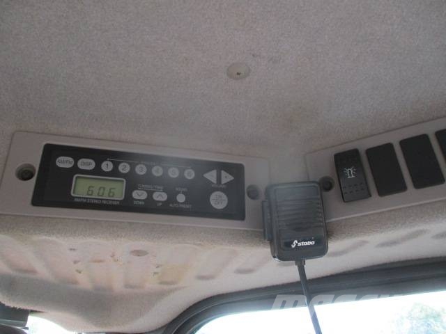 Hitachi ZW 310 Iekrāvēji uz riteņiem
