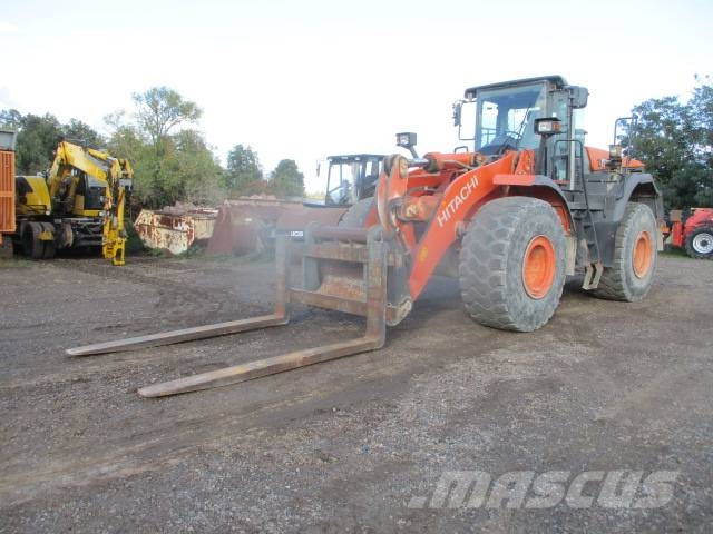 Hitachi ZW 310 Iekrāvēji uz riteņiem