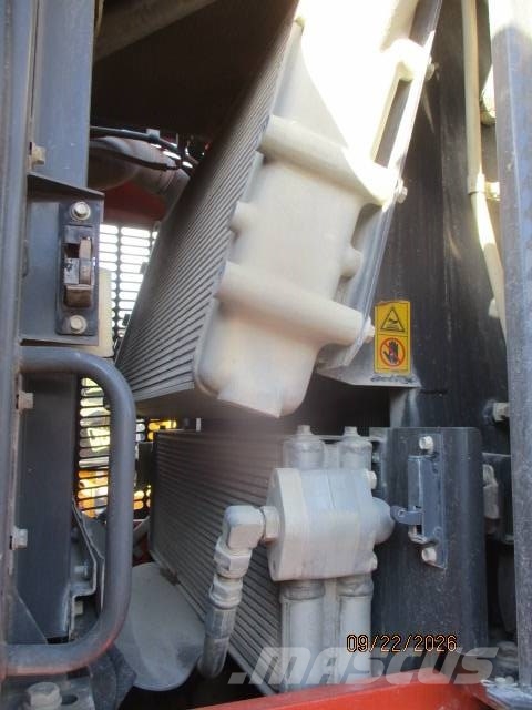 Hitachi ZW 310 Iekrāvēji uz riteņiem