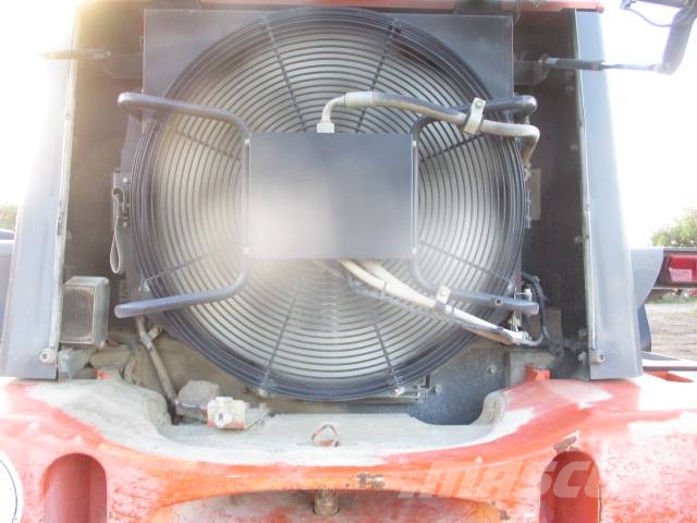 Hitachi ZW 310 Iekrāvēji uz riteņiem