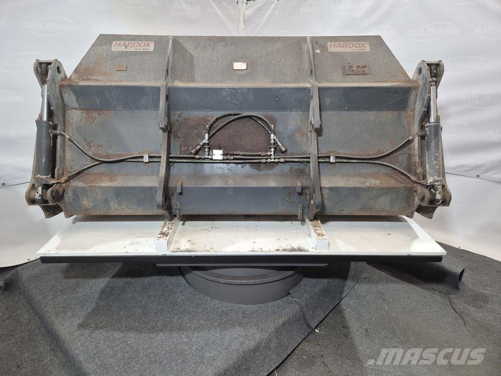Ahlmann AZ150/AS1600 4-in-1 BAK Kausi