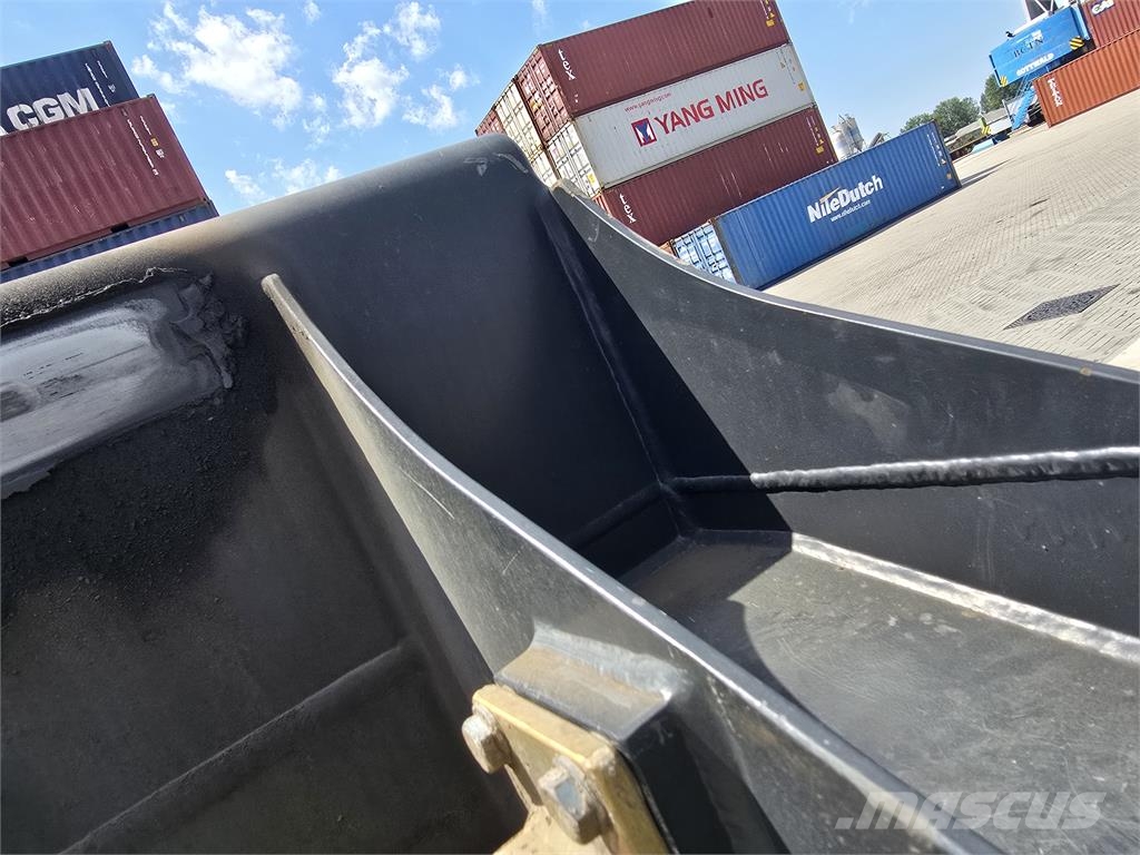 Kalmar DRG450-60S5 Reach-Stacker