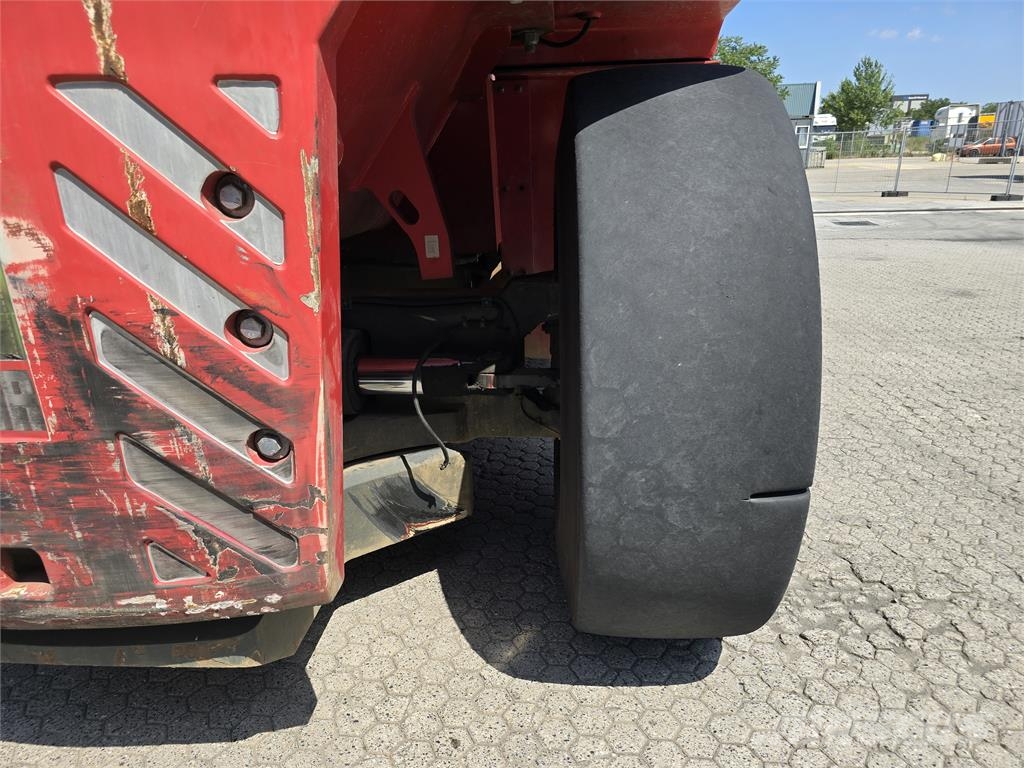 Kalmar DRG450-60S5 Reach-Stacker
