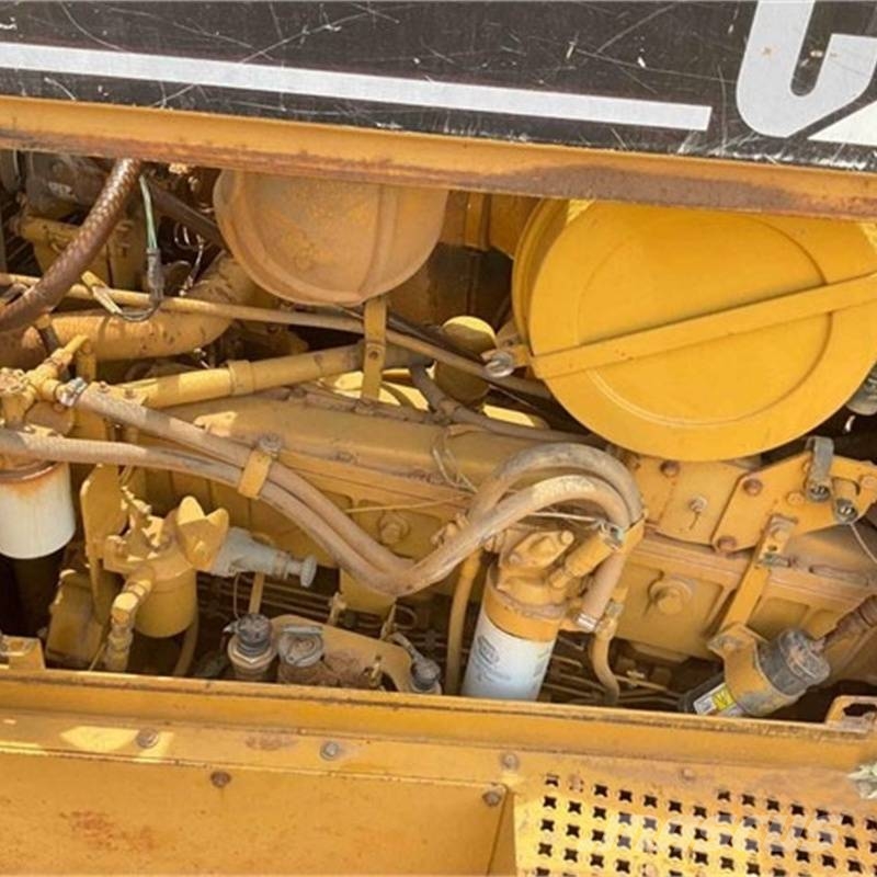 CAT D 8 R 履帶推土機