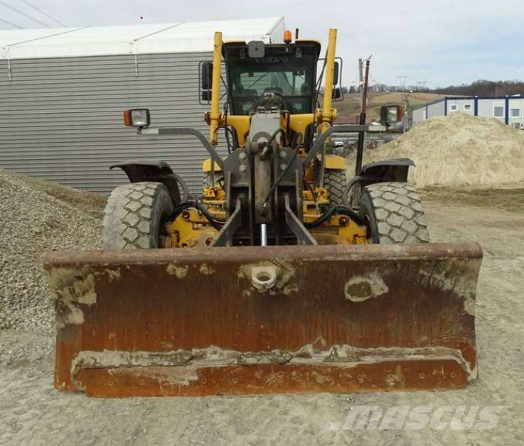 Volvo G 946 معدات تمهيد الطرق