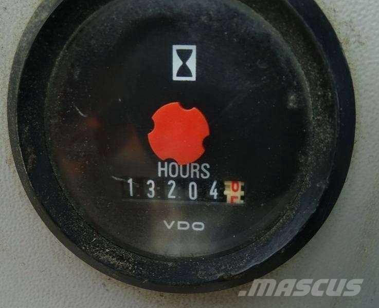 Volvo G 946 معدات تمهيد الطرق