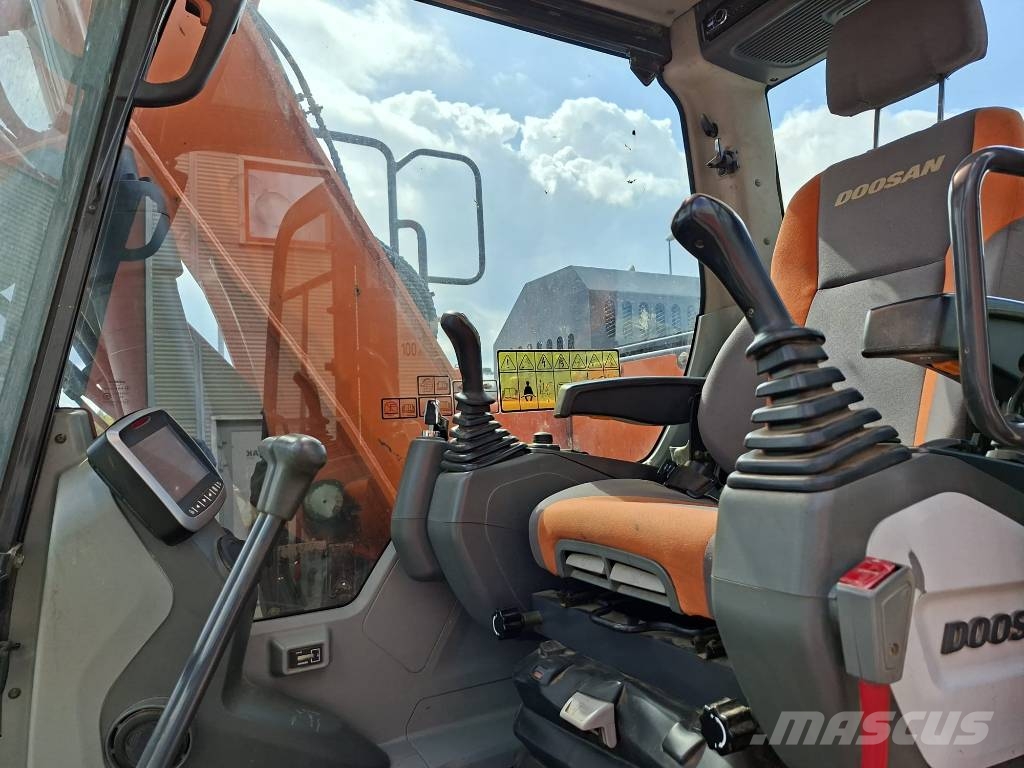 Doosan DX 140 LCR حفارات زحافة