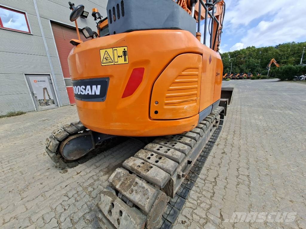 Doosan DX 140 LCR حفارات زحافة