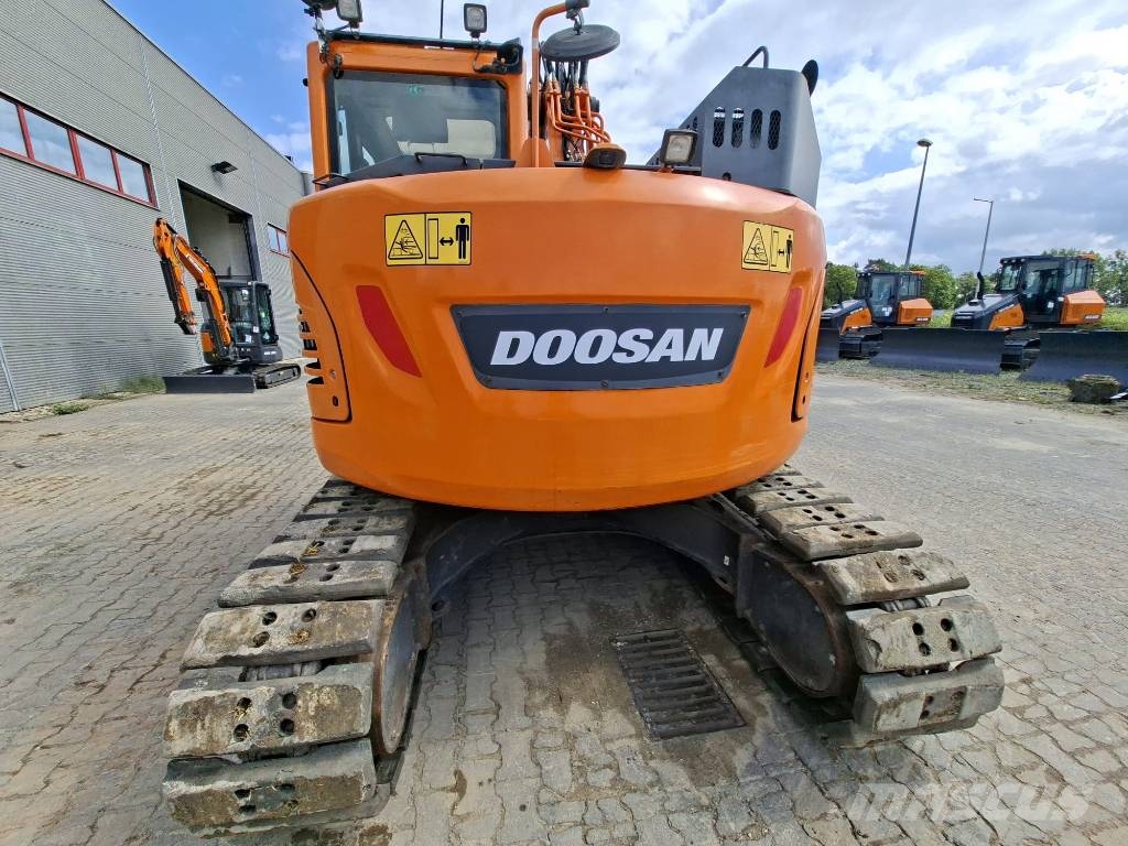 Doosan DX 140 LCR حفارات زحافة