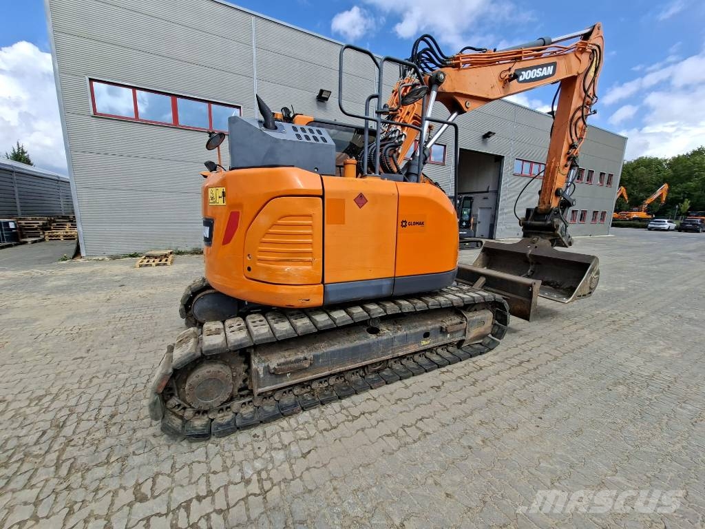 Doosan DX 140 LCR حفارات زحافة