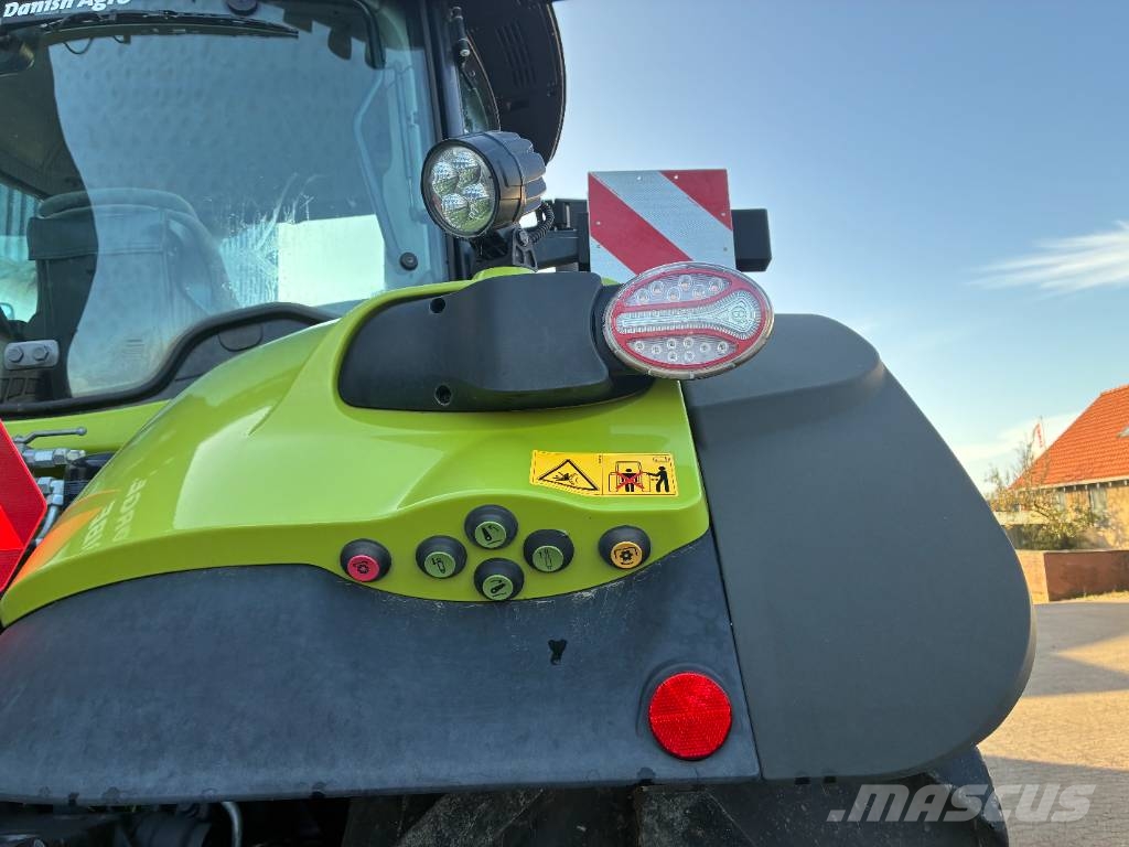 CLAAS Axion 870 Traktori