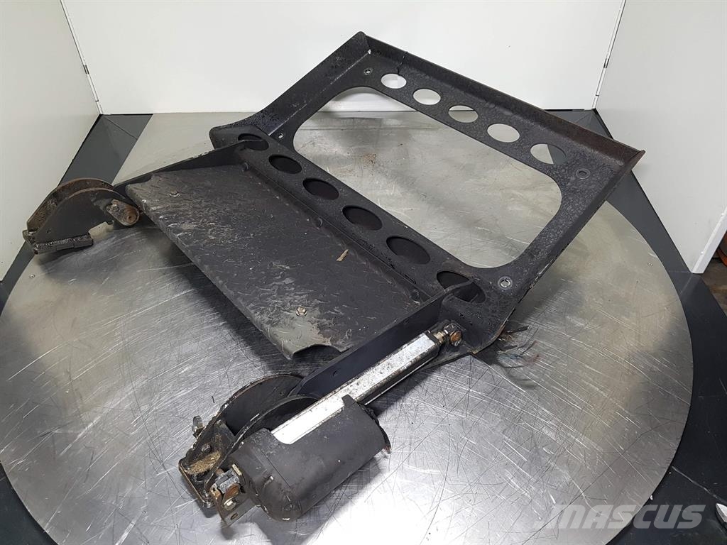 CLAAS TORION1812-Liebherr 93025449-Engine hood Chassis and suspension