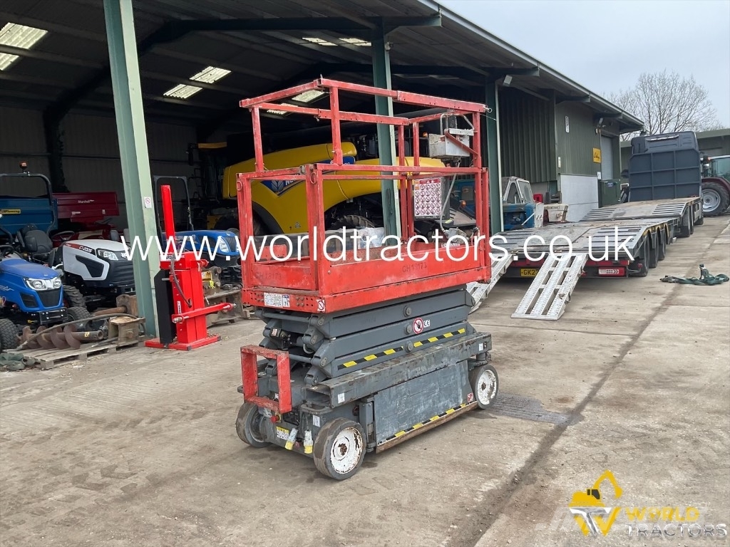 SkyJack SJ III 3219 رافعات مقصية الشكل