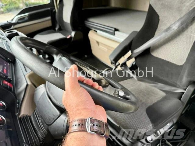MAN TGX 26.460 / 6x2 / Liftachse / Euro6 Седельные тягачи