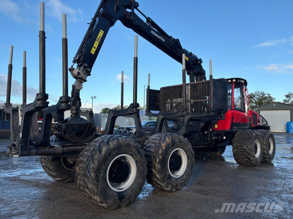 Komatsu 895 XT Vyvážecí traktory