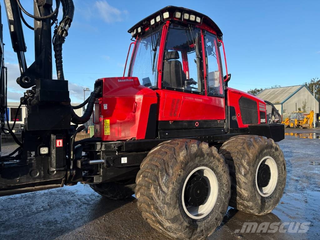 Komatsu 895 XT Vyvážecí traktory