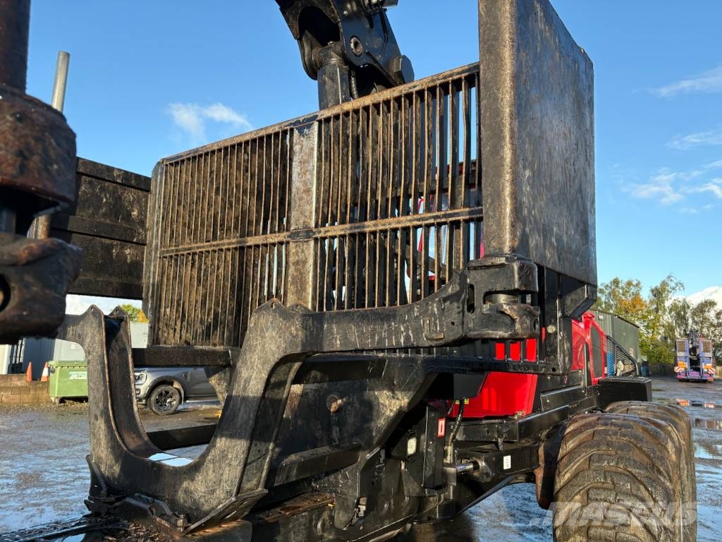 Komatsu 895 XT Vyvážecí traktory