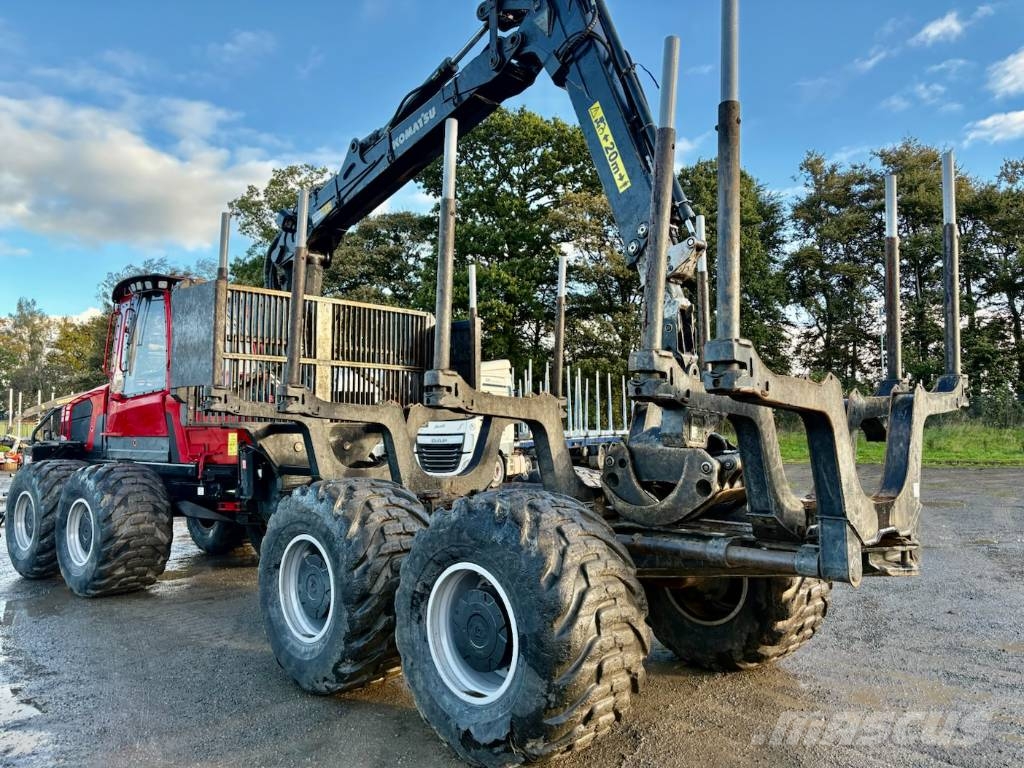 Komatsu 895 XT Vyvážecí traktory