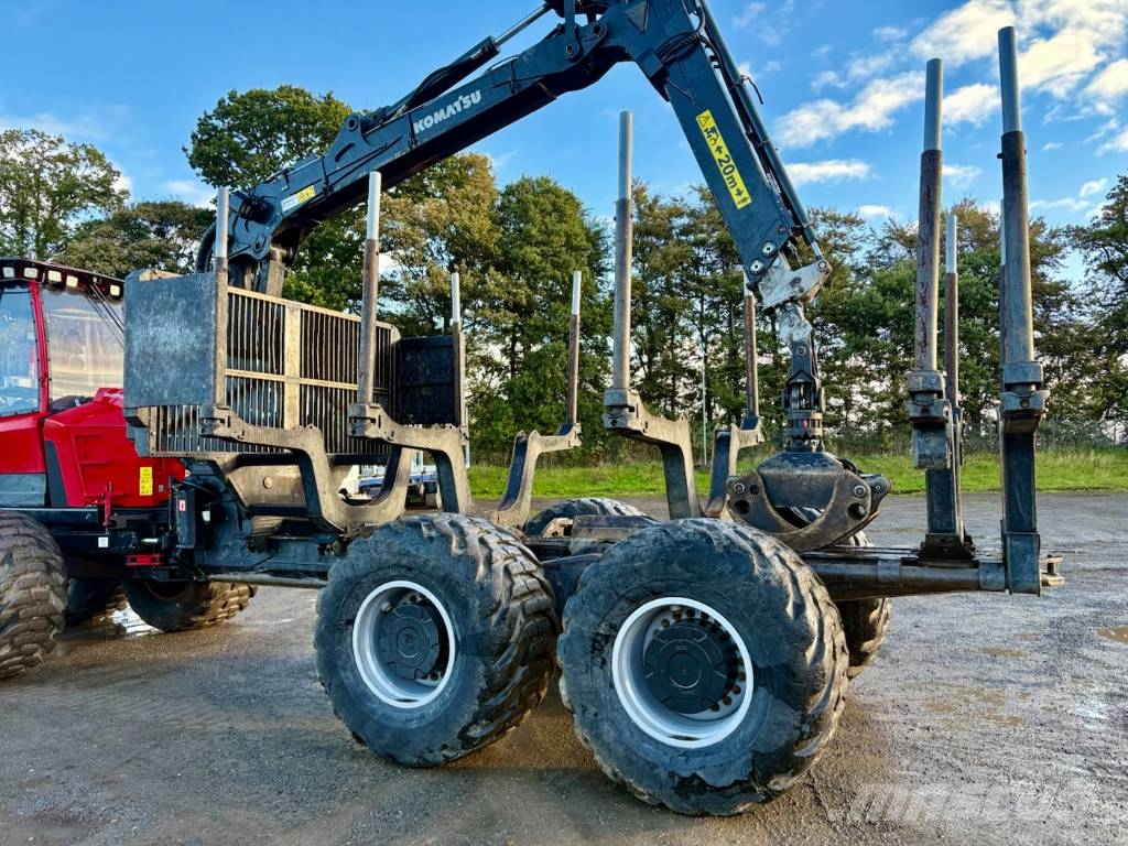 Komatsu 895 XT Vyvážecí traktory