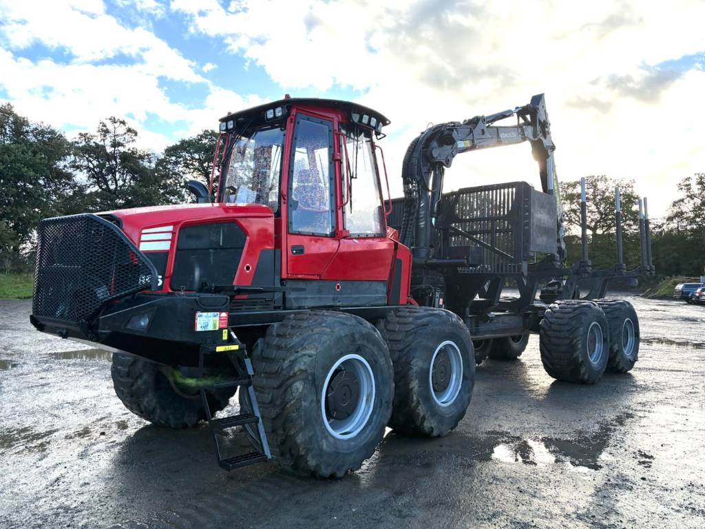 Komatsu 895 XT Vyvážecí traktory