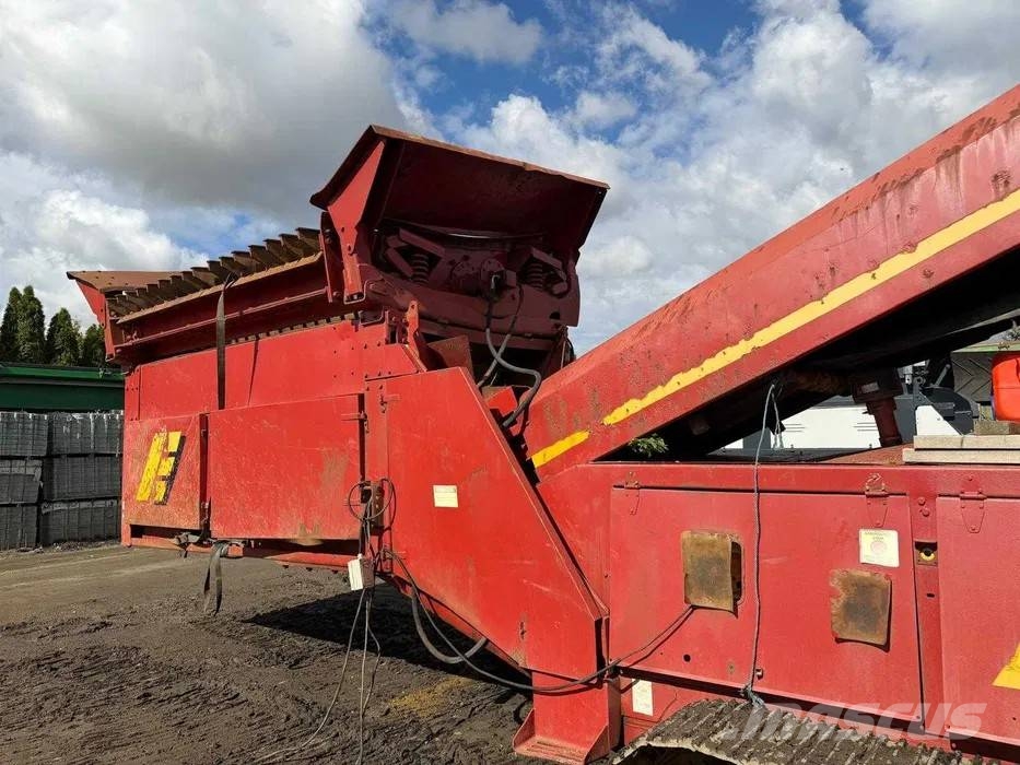 Przesiewacz EXTEC Turbotrac z Wibrokratą Sieb- und Brechanlagen