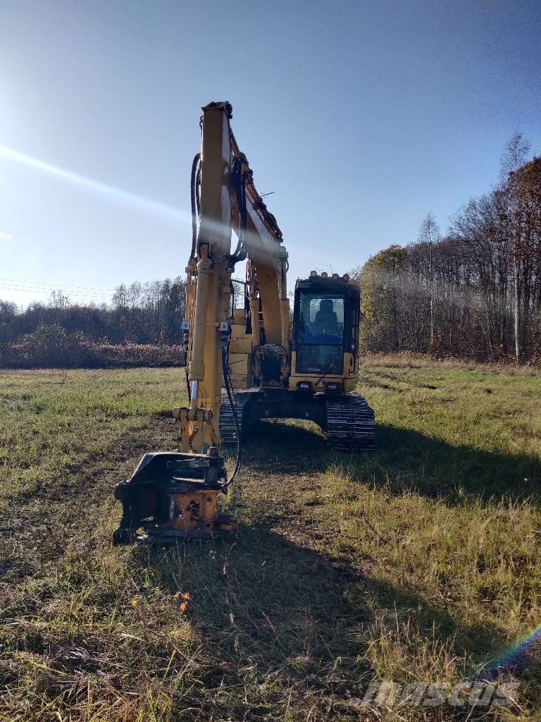 Komatsu PC 138 US-11 Paletli ekskavatörler