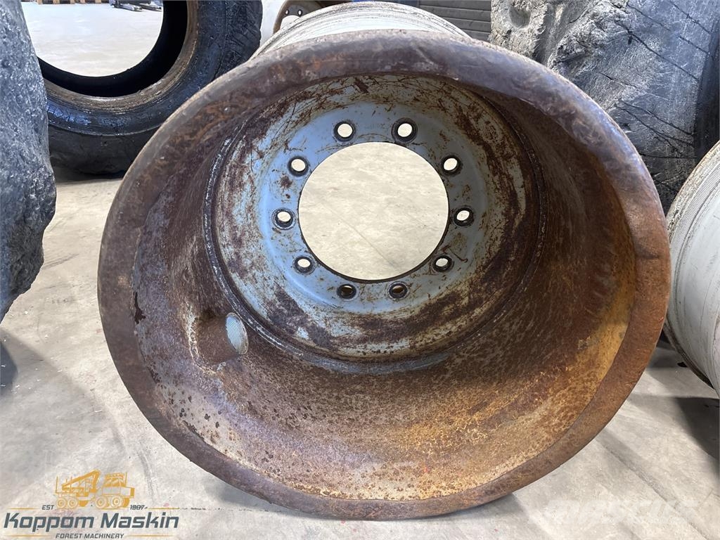 Valmet 911.4 24x26,5 Used/Beg Pneus, rodas e aros