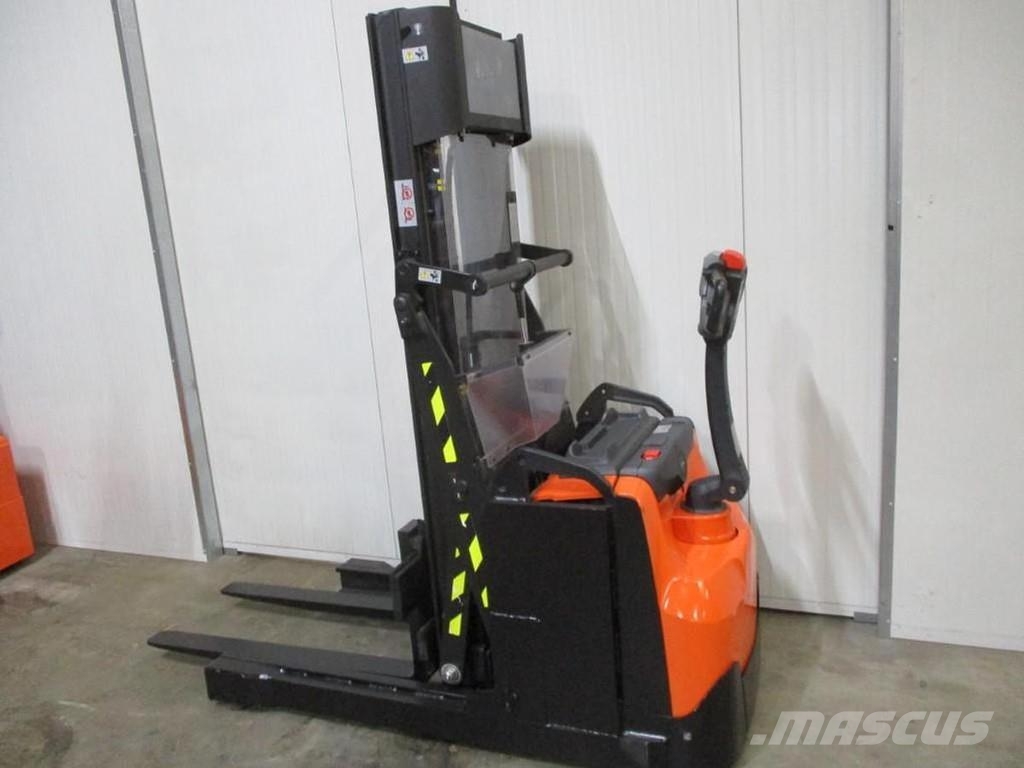 Toyota SWE120XR Electro-pallettrucks