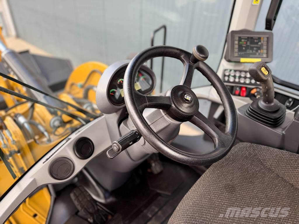 CAT 926M - 990 HOURS - FORKS - 3rd VALVE Pyöräkuormaajat