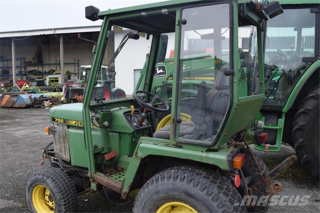 John Deere 755 曳引機