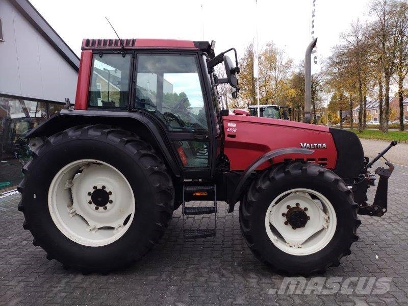 Valtra 6850 트랙터